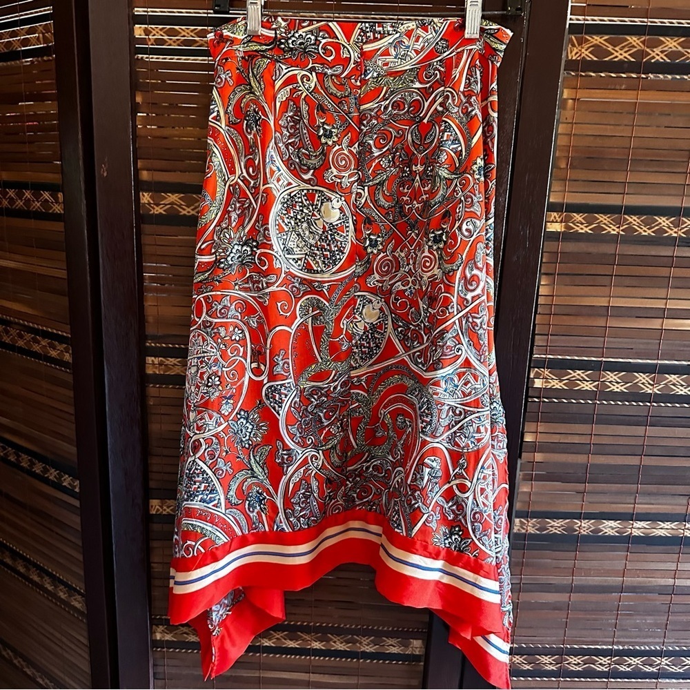 🌟3/$20🌟 H&M Print Skirt - Picture 2 of 4